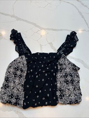 Torrid crop ruffle top